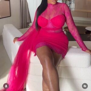 Elegant Pink Lace Dress